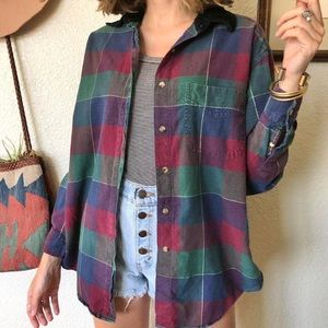 VINTAGE 90s plaid button up with velvety black collar
